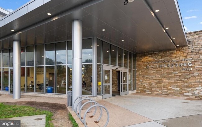 Building Photo - 18508 Boysenberry Dr