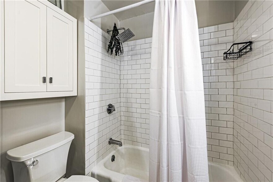 Building Photo - 7 Mt Vernon St