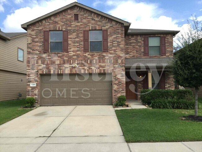 Primary Photo - 1210 Larks Trace Ln