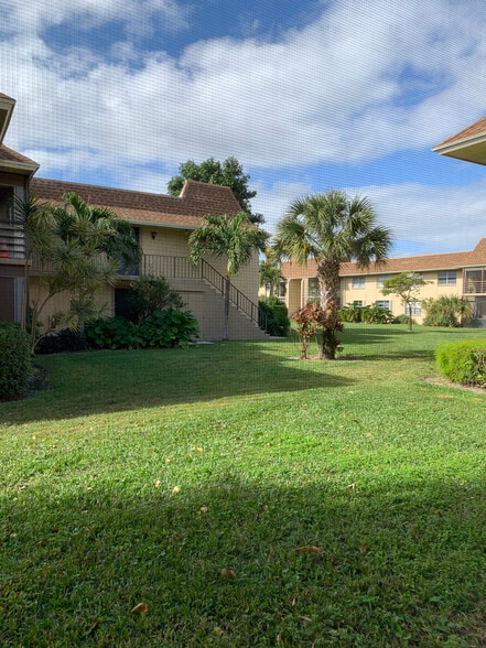 Building Photo - 1301 NW 12th Ave