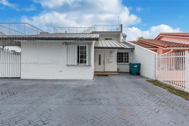 Building Photo - 11451 SW 5th St