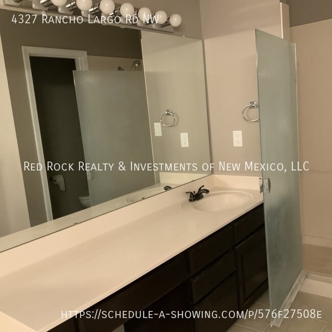 Building Photo - 4327 Rancho Largo Rd NW