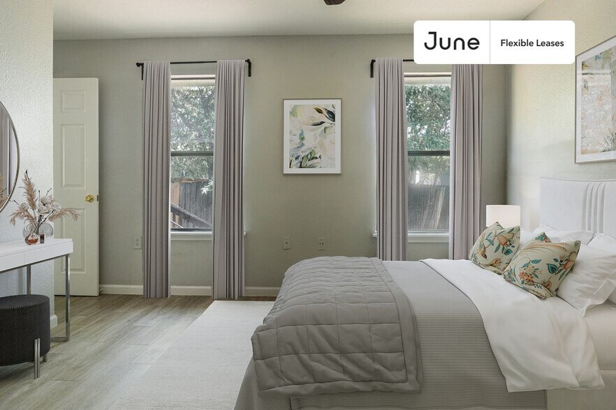 Building Photo - 5105 Spruce Cove