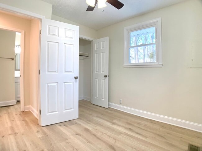 Building Photo - 845 Britton Springs Rd