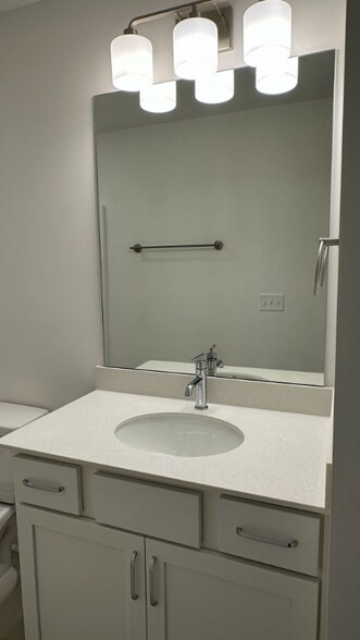 Building Photo - 442 Blair Rd