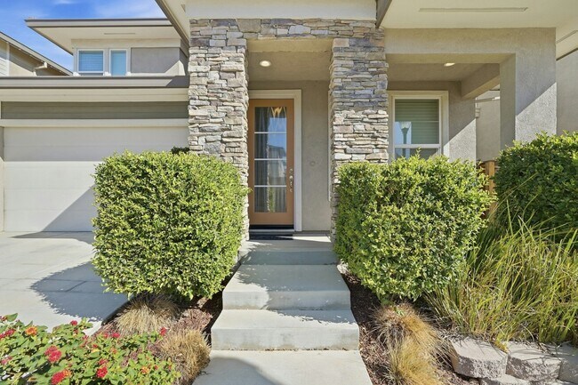 Building Photo - 75 W Pasqua Ct