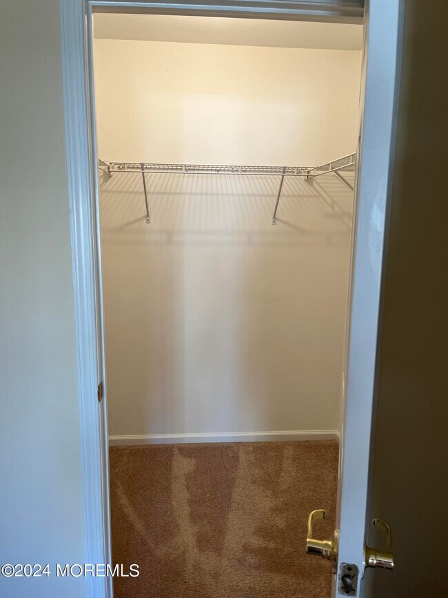 Building Photo - 156 Brookfield Dr