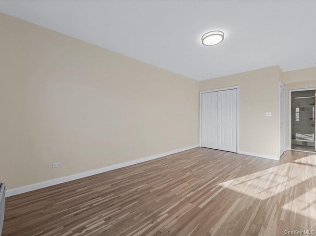 Building Photo - 100-25 Queens Blvd