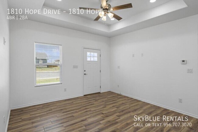 Building Photo - 1810 Hope Dr