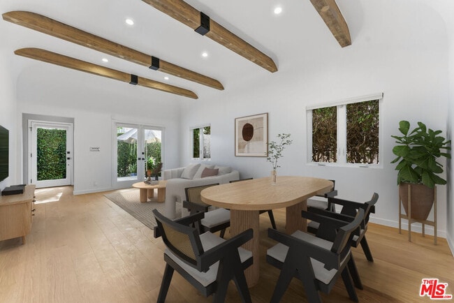 Building Photo - 8833 Ashcroft Ave