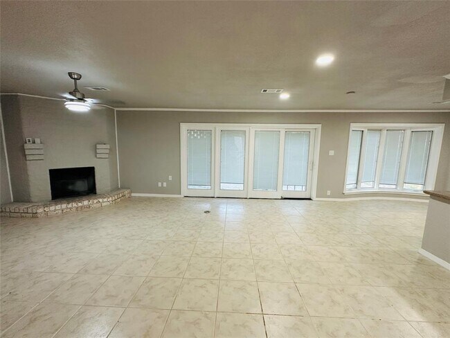 Building Photo - 5926 Par 4 Dr