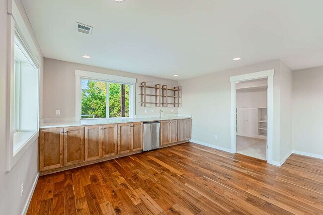 Building Photo - Captivating Rental Home perched above the ...