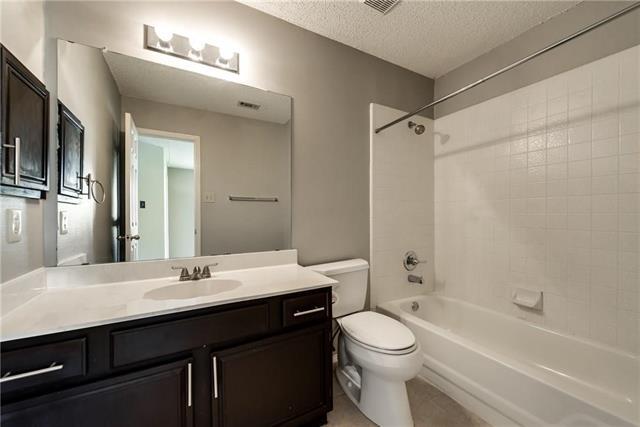 Building Photo - 6805 Hickory Creek
