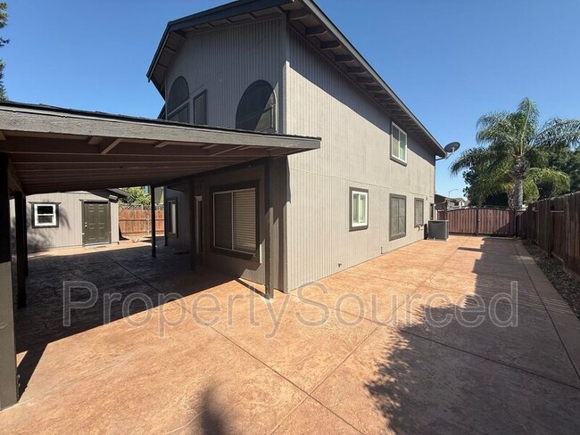 Building Photo - 1553 Daniels St