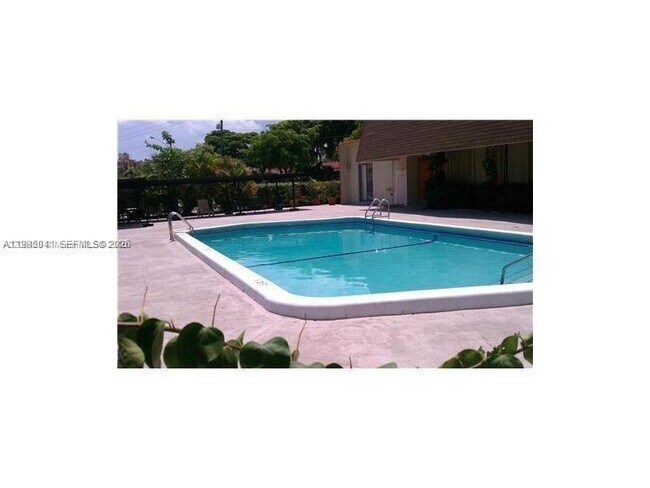 Building Photo - 16950 W Dixie Hwy