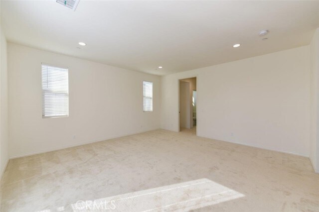 Building Photo - 117 Halo