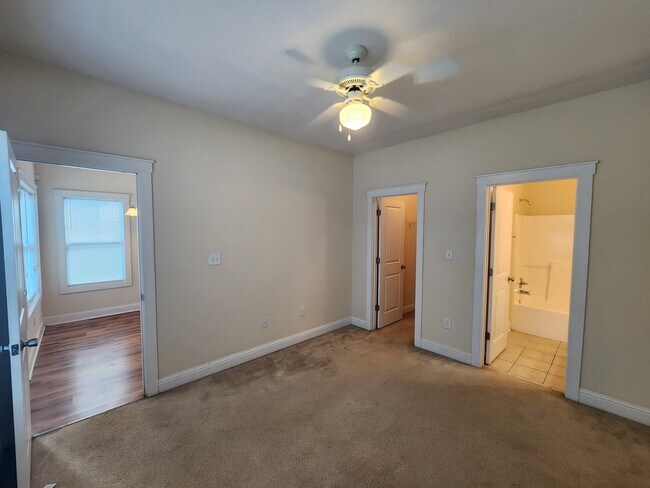 Building Photo - 115 Artisan Pl