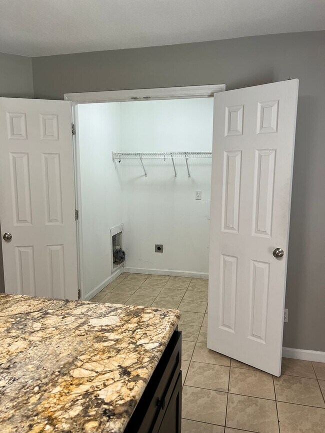 Building Photo - Convenient Location in Ooltewah