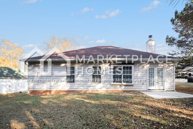 Building Photo - 10143 Deep Creek Dr