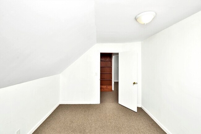 Building Photo - 37 Wilbur St