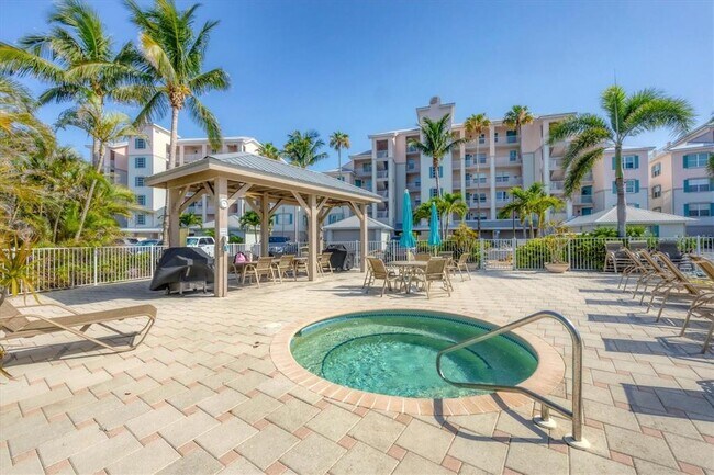 Building Photo - 13513 Gasparilla Rd