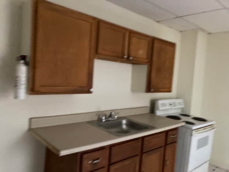 Building Photo - 3xx N 1st Ave