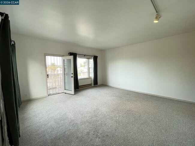 Building Photo - 216 Kentucky St