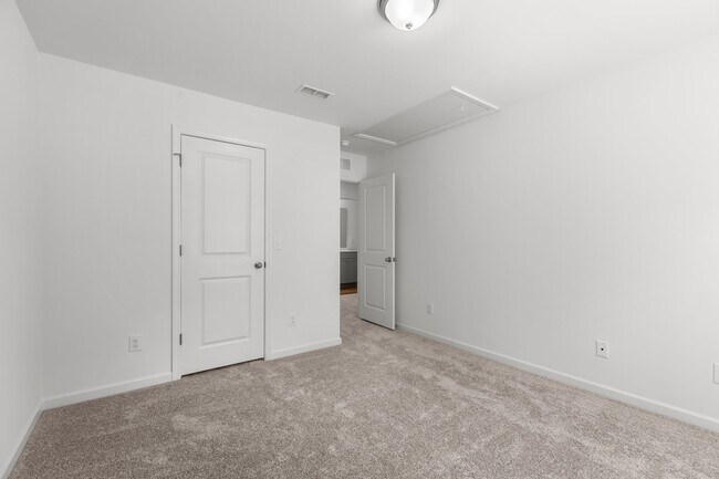 Building Photo - 2138 Rockface Wy