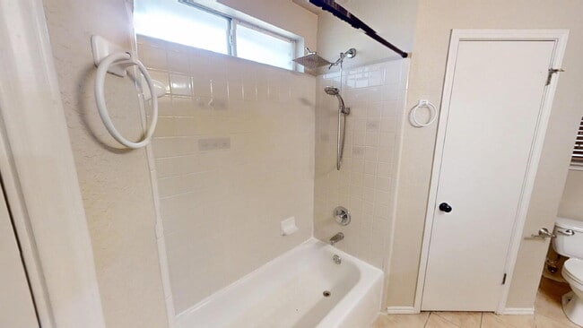 Building Photo - 3605 Coral Bay Ln