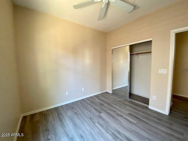 Building Photo - 2127 W Maya Way