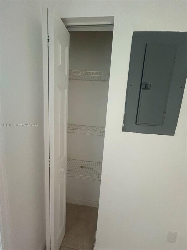 Building Photo - 1945 Calais Dr