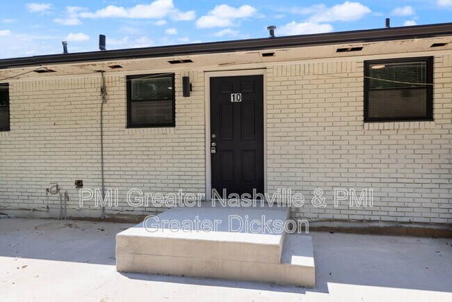 Building Photo - 201 Sylvis St