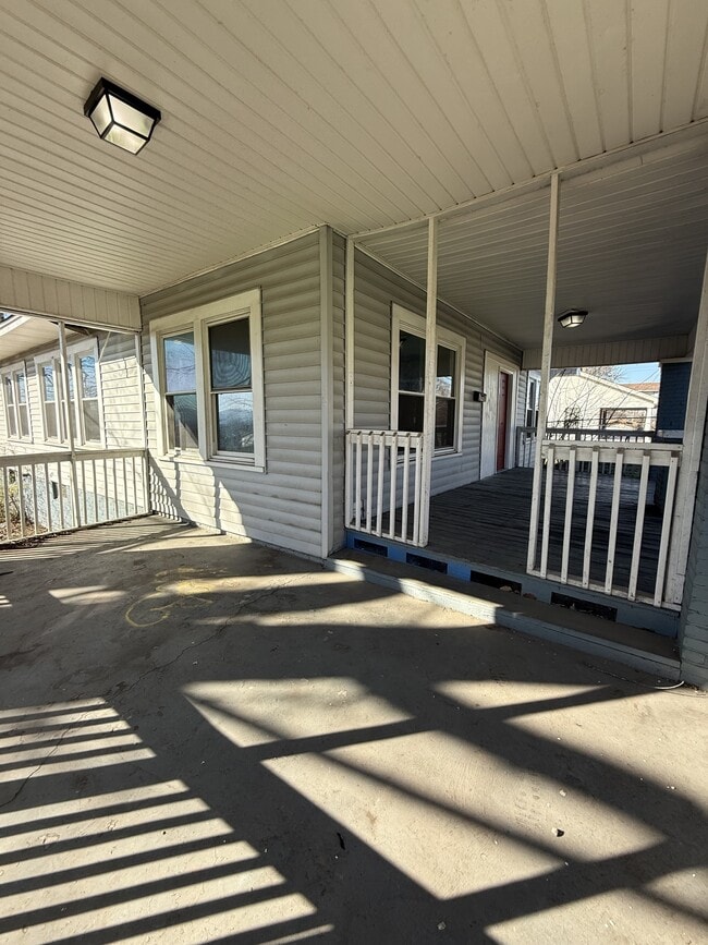 Building Photo - 2223 28th St N