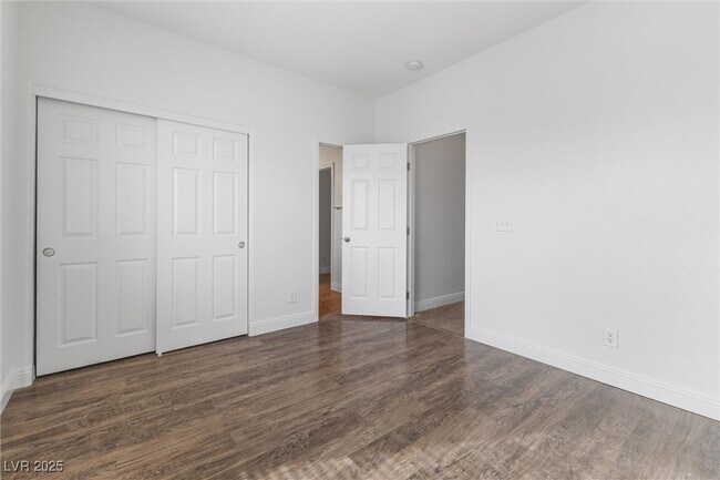 Building Photo - 8124 Lake Geneva Ct