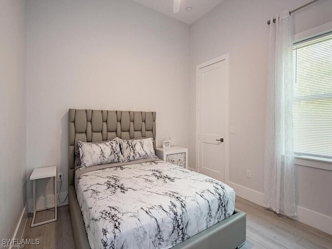 Building Photo - 710 Soll St