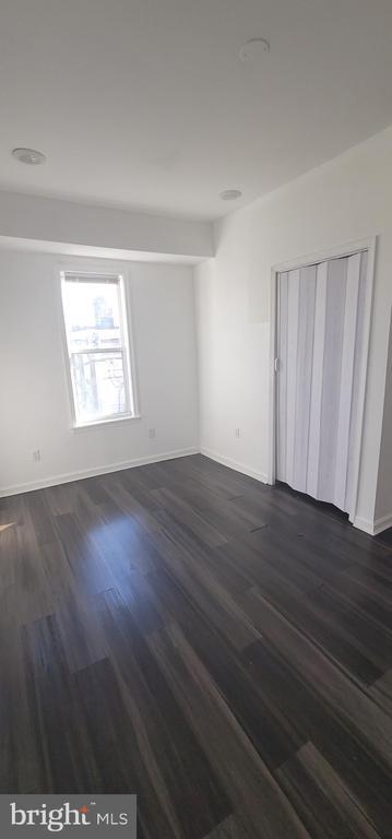 Building Photo - 423 N 52nd St