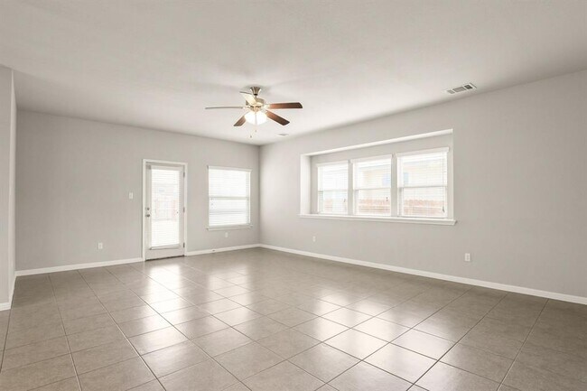 Building Photo - 440 Canadian Springs Dr