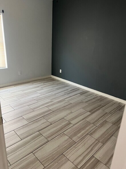 Primary Photo - 1306 Royola St