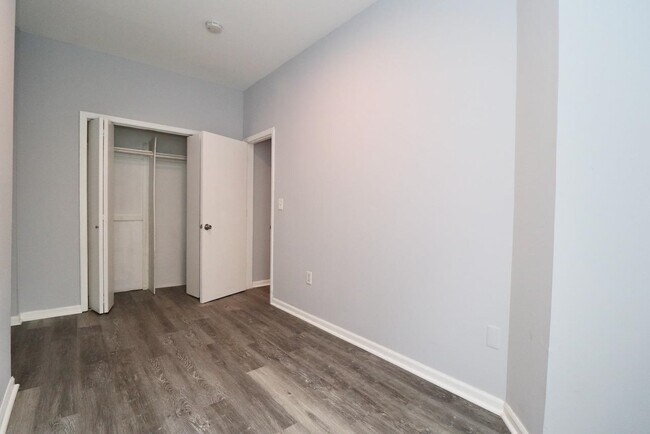 Building Photo - 108 Adams St