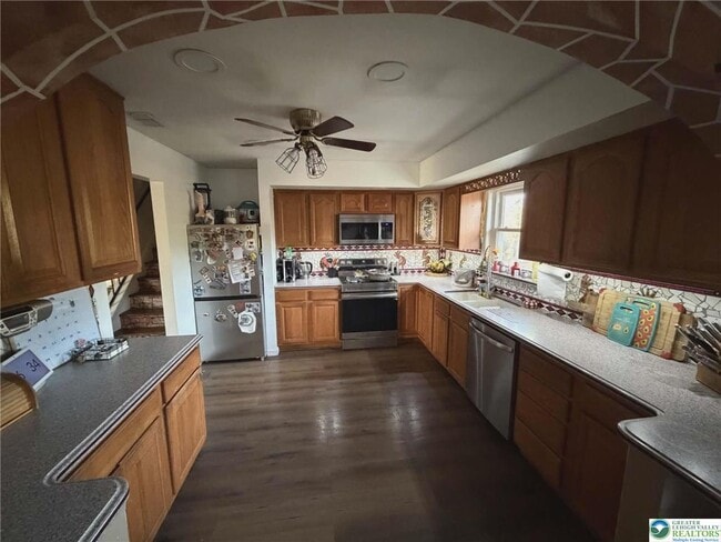 Building Photo - 1170 Oakhurst Dr