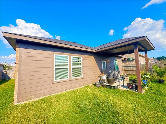 Building Photo - 14211 Alberta Spruce Ln