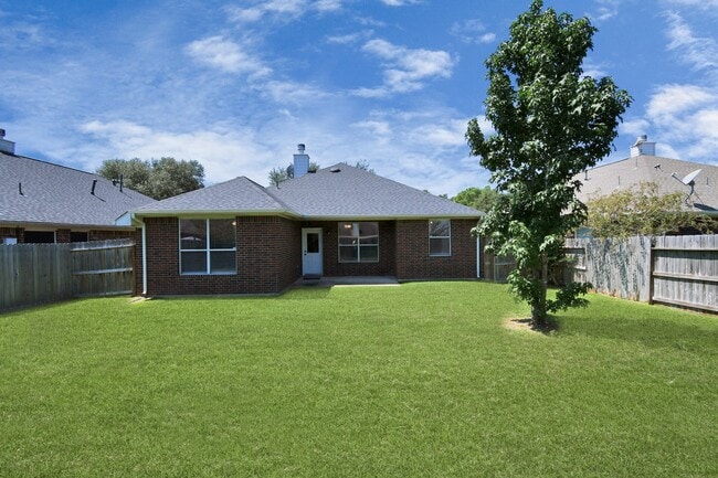 Building Photo - 21914 Bronze Leaf Dr