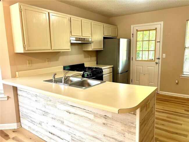 Building Photo - 1252 Scripps Ct SW