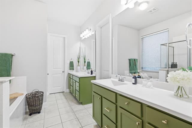 Building Photo - 234 Lindenwood Ave