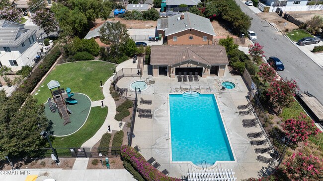 Building Photo - 4707 Beachwood Ct