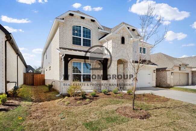 Building Photo - 912 Alberta Spruce Rd