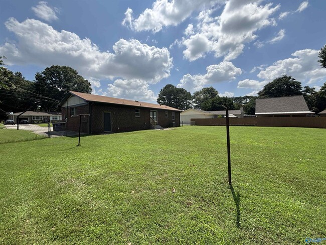 Building Photo - 104 Gann Ave
