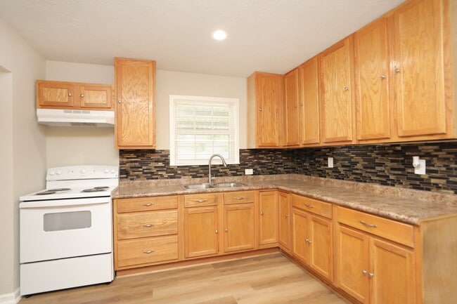 Building Photo - 913 Avenue M