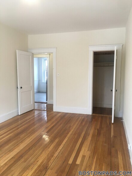 Building Photo - 241 Freeman St