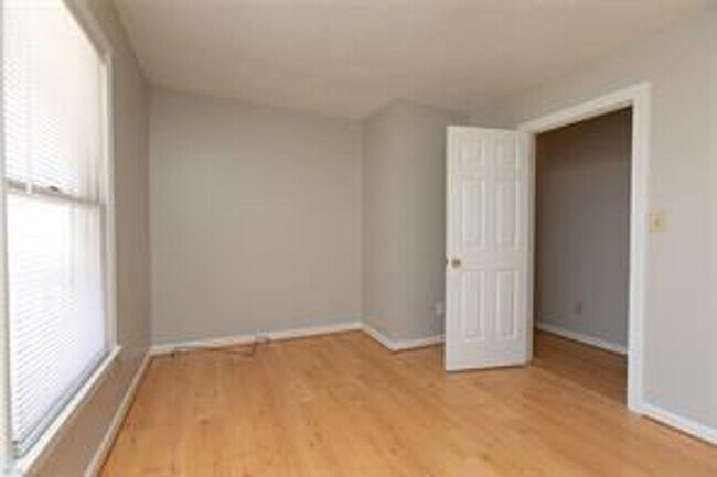 Building Photo - Call Sabrina at 757-767-0767 for more information